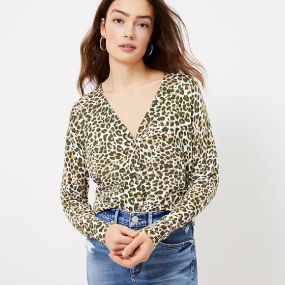 NWT LOFT Women's Leopard Print V-Neck Cardigan - Picture 1 of 3